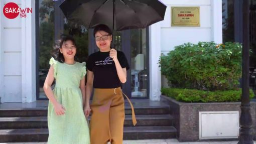 Bộ bàn học chống gù chống cận Sakawin A16 Plus Bàn học chống gù có giá sách Nâng hạ tay quay cao cấp Tiện lợi