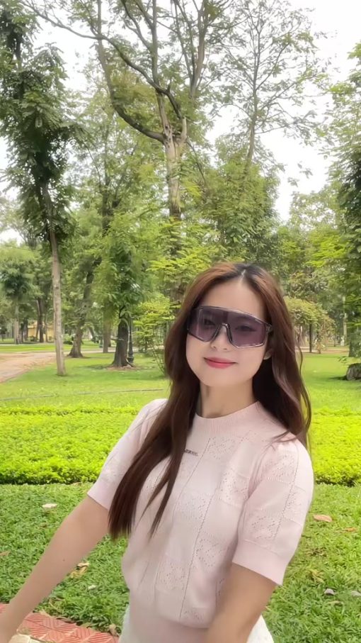 Kính mắt đổi màu ghi LILYEYEWEAR chống UV400 chống bụi đa năng bảo vệ mắt thích hợp đi đường và hoạt động thể thao 0117G - Ảnh 2