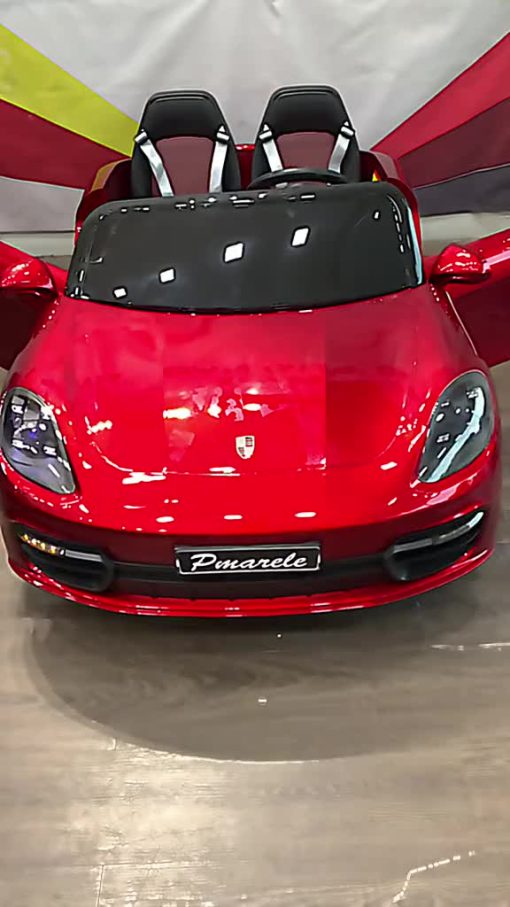 Xe ô tô điện AT1719 trẻ em Porsche Panamera - 4 động cơ khủng, ghế da bánh cao su AT 1719