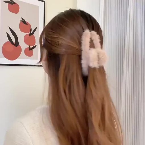 🐾 Poppyjoy   Kẹp tóc phủ lông nhung cỡ lớn phong cách Hàn Quốc thời trangcho nữ