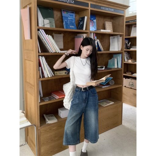 Quần jean lửng nữ ống rộng Jelly quần bò lửng D001 quần short jean cạp cao dài qua gối trend 2025 - Ảnh 4