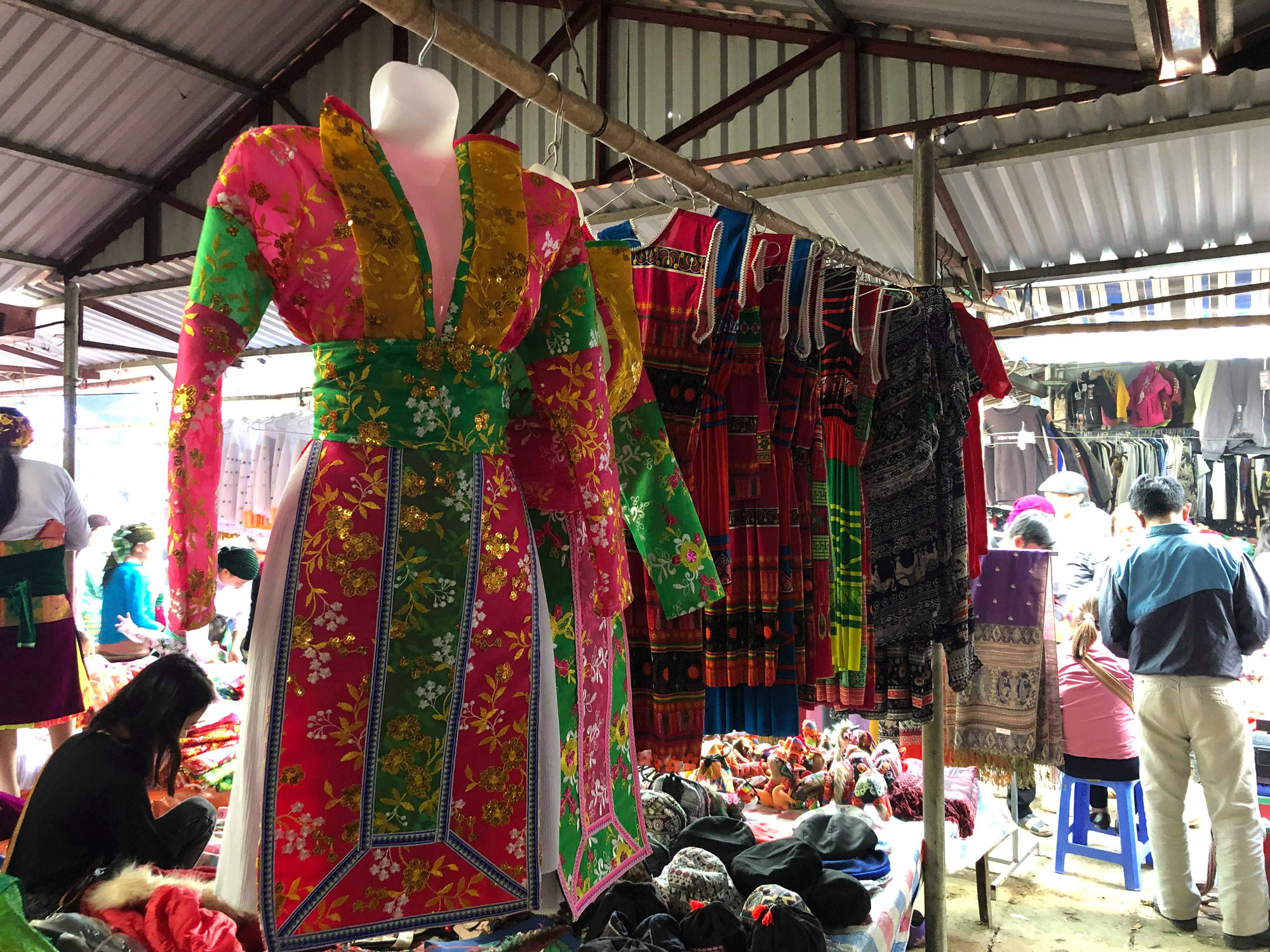 Chợ phiên thị trấn Đồng Văn