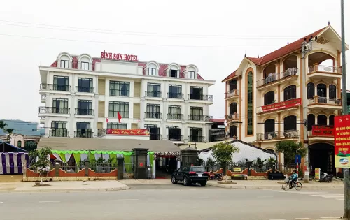 Khách sạn Bình Sơn