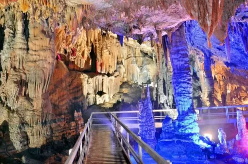 Hình ảnh Khám phá hang động Lùng Khúy – hang động đẹp nhất tỉnh Hà Giang