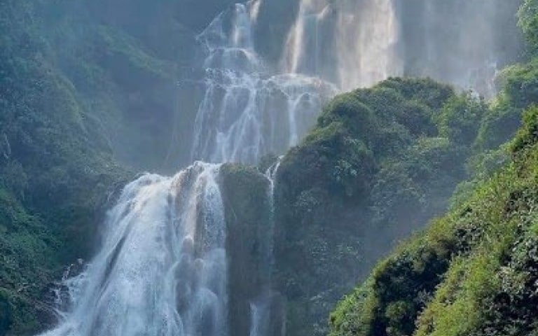 Chiêm ngưỡng ngọn thác Nậm Chắn tuyệt đẹp