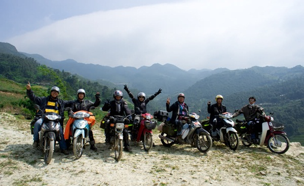 Phượt Hà Giang bằng xe máy bạn nên đi theo đội nhóm