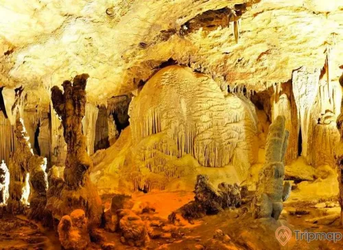 Cảnh quan nhũ đá trong hang Phương Thiện, vách nhũ đá, ảnh chụp trong hang động