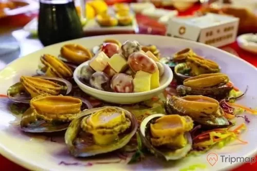 Món bào ngư ngon lành bổ dưỡng trên đảo Cô Tô