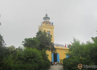 Ngọn hải đăng Cô Tô