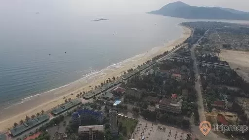 Bãi biển Thiên Cầm
