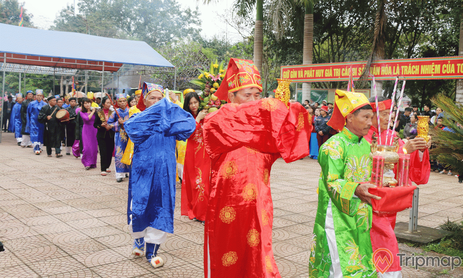 Lễ hội đền Quả Sơn được diễn ra hàng năm