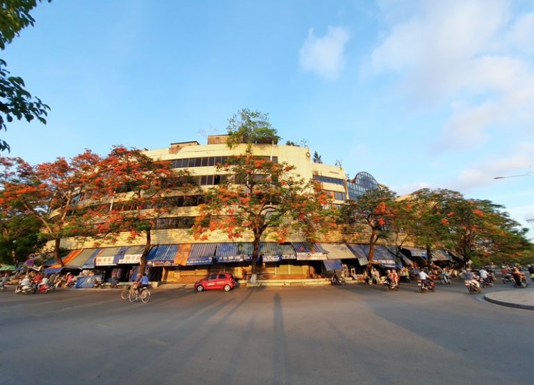 Chợ Sắt