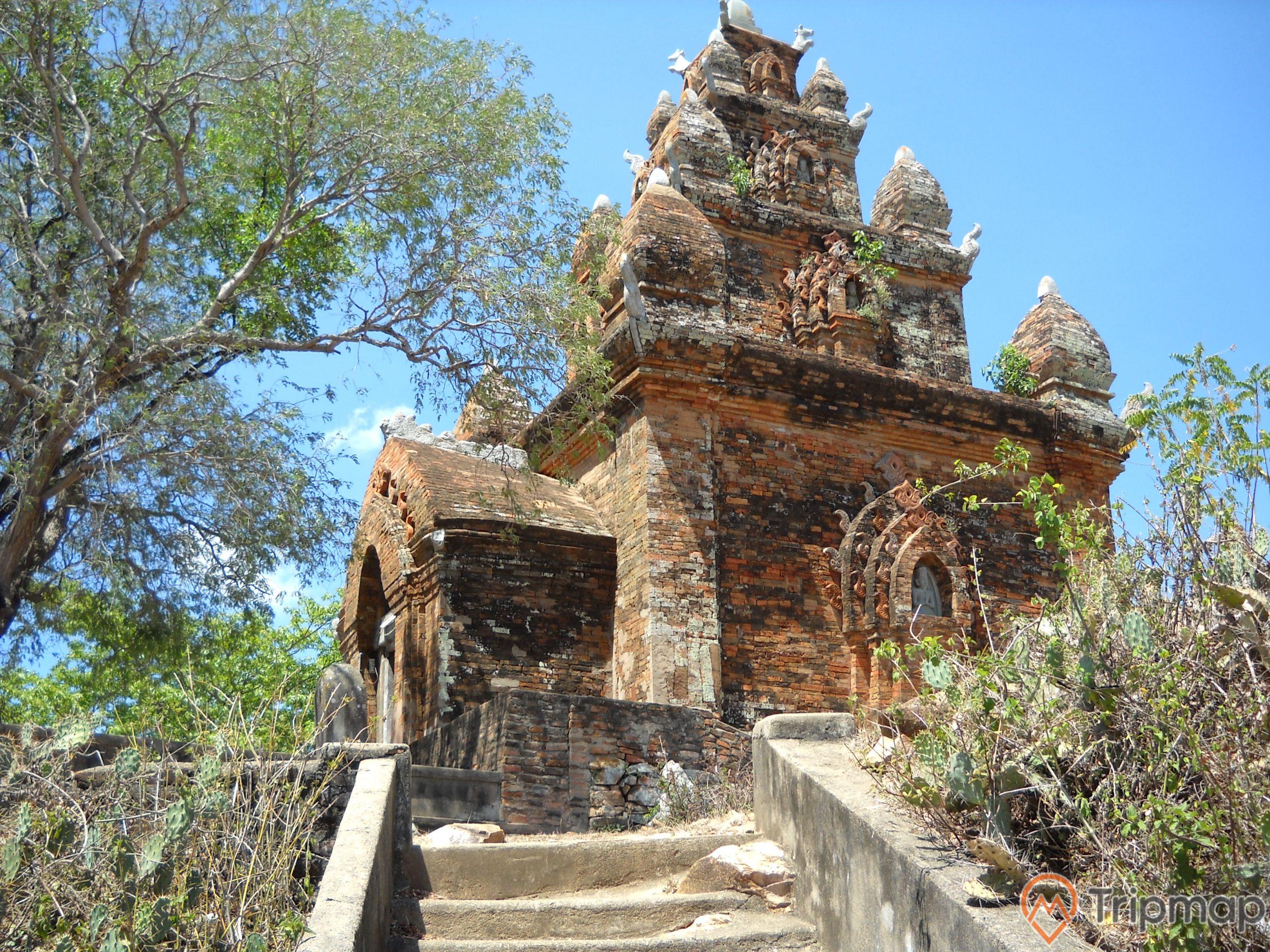 Tháp Pôrômê - Du lịch Ninh Thuận