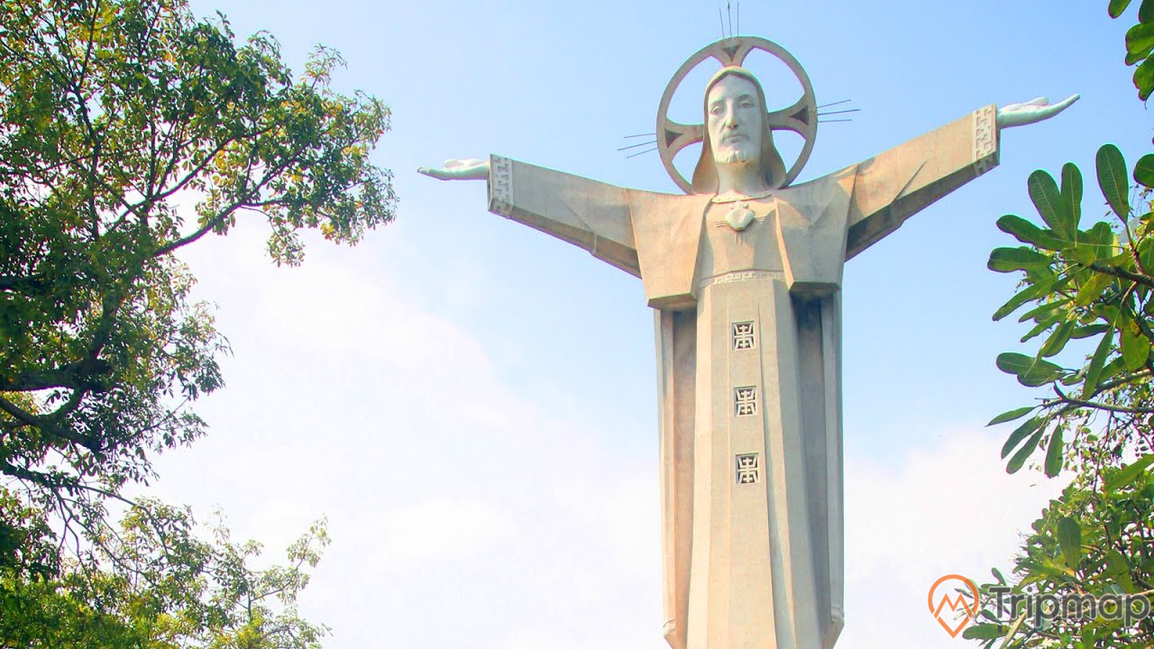 Tượng Chúa Kito được xây dựng từ đầu những năm 1972