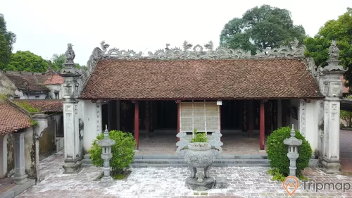 chùa bà đanh, ảnh chụp ngoài trời, bầu trời nhiều mây