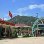 Suối nước nóng Kim Bôi