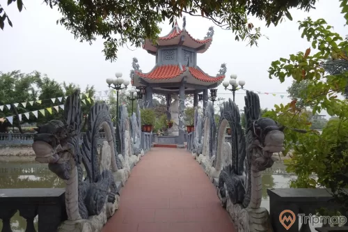 Đền thờ Phạm Ngũ Lão ngay trên nền đất cũ của nhà ông