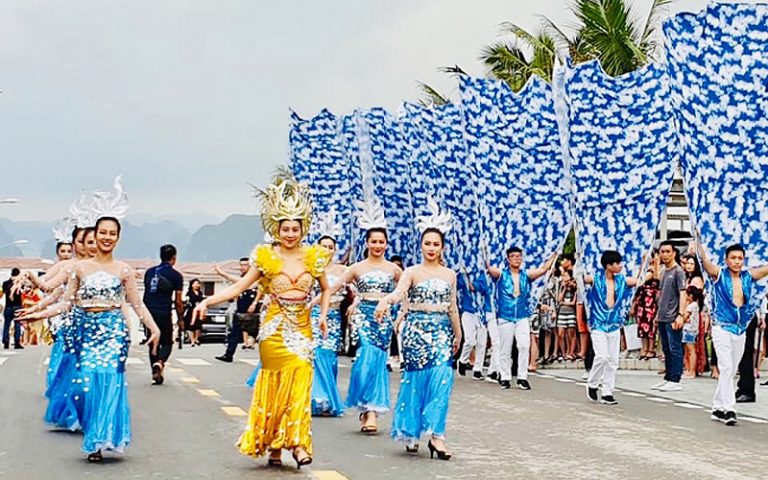 a group of people dancing