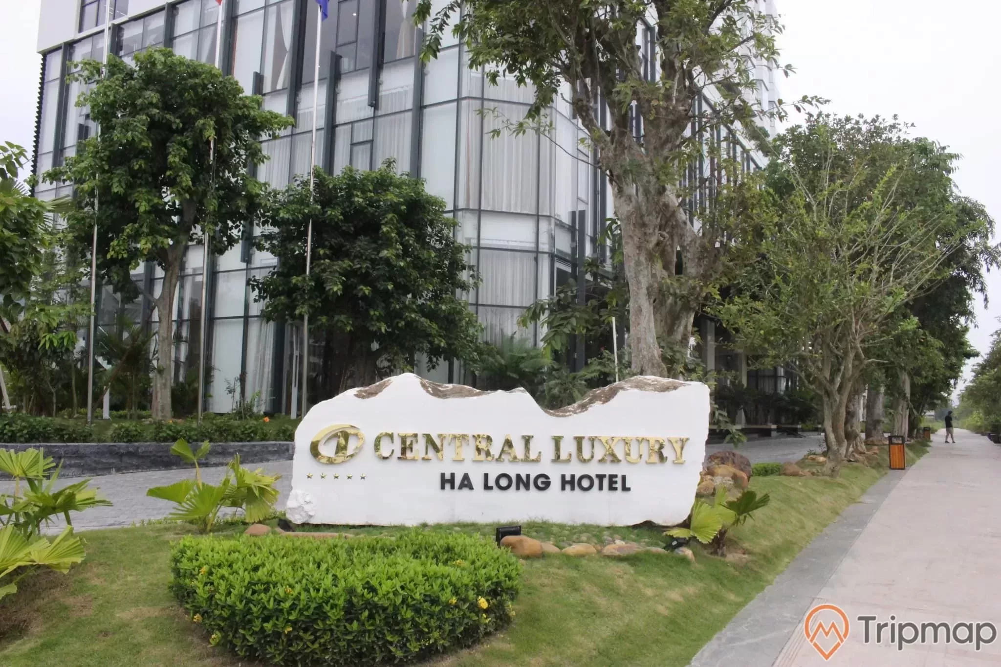 Ở khách sạn central Luxury Hạ Long có gì?