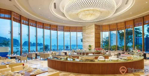 Tận hưởng một trải nghiệm ẩm thực đa dạng tại khách sạn Wyndham Legend Hạ Long