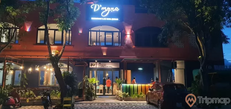 Nhà hàng D'myna & Skybar