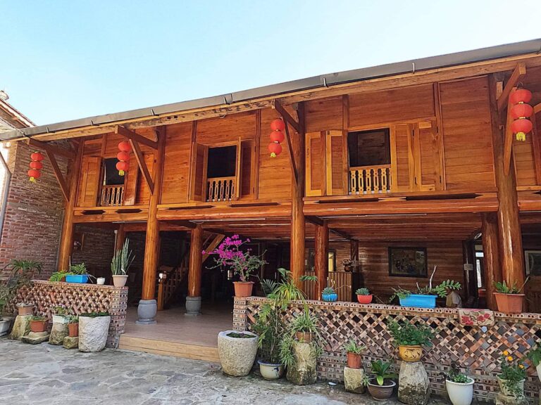 Homestay Làng Nghiến