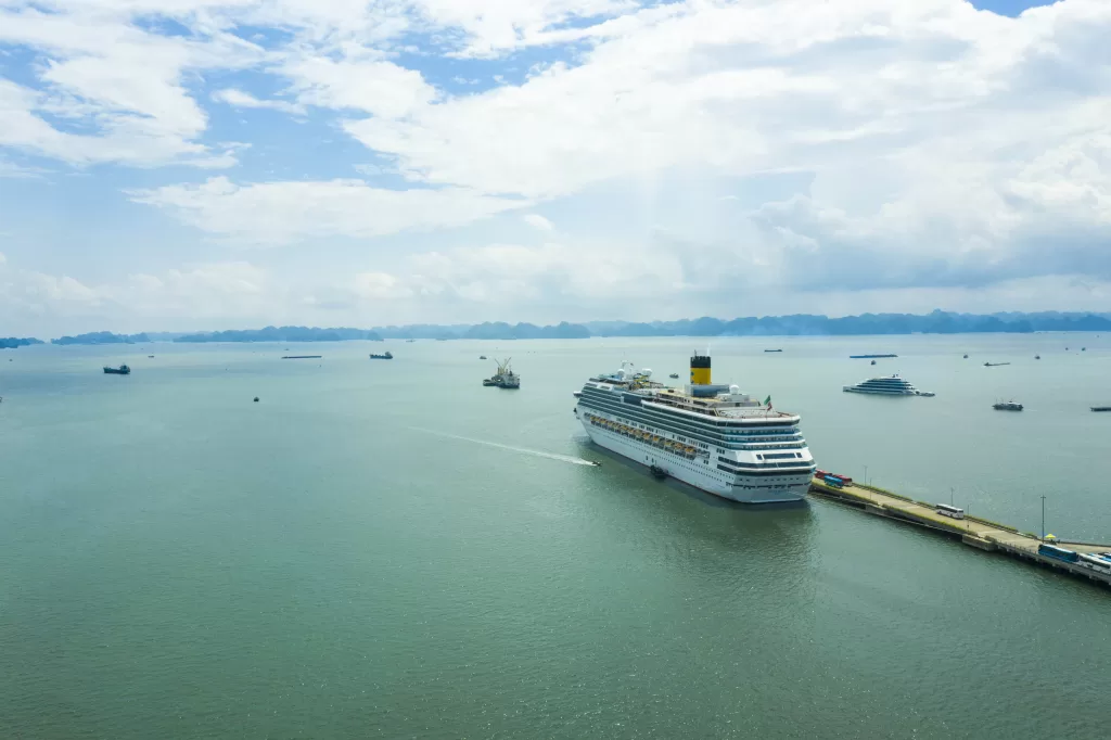 Costa Serena là một trong những tàu du lịch lớn của hãng Costa Cruises, nổi tiếng với các hành trình tại khu vực Đông Nam Á.